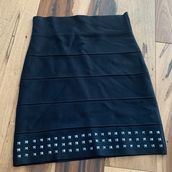 BCBGMaxAzria banded skirt - Picture 1 of 4